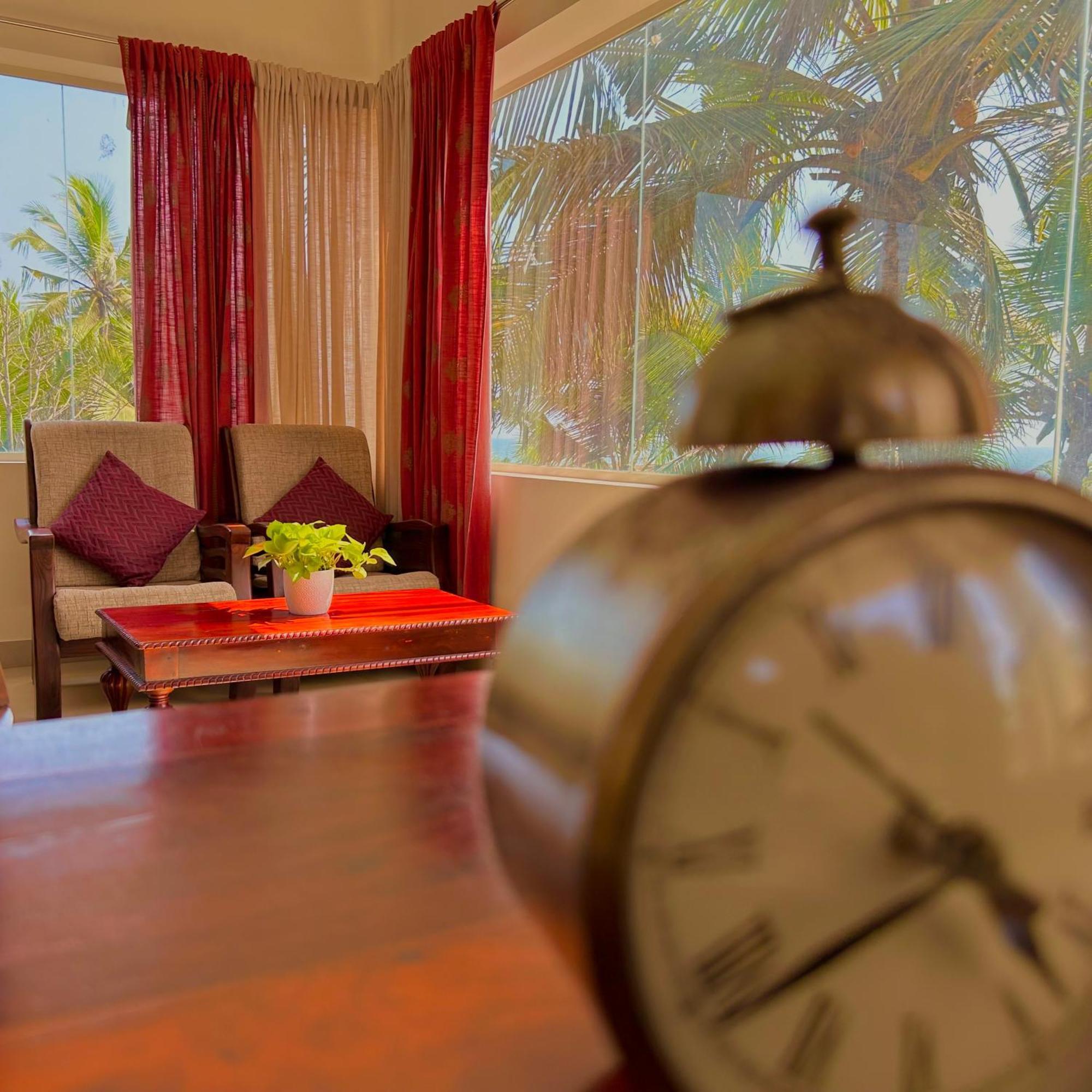 Santa Maria, Trivandrum - An Airport Boutique By The Sea Bed & Breakfast Thiruvananthapuram ภายนอก รูปภาพ